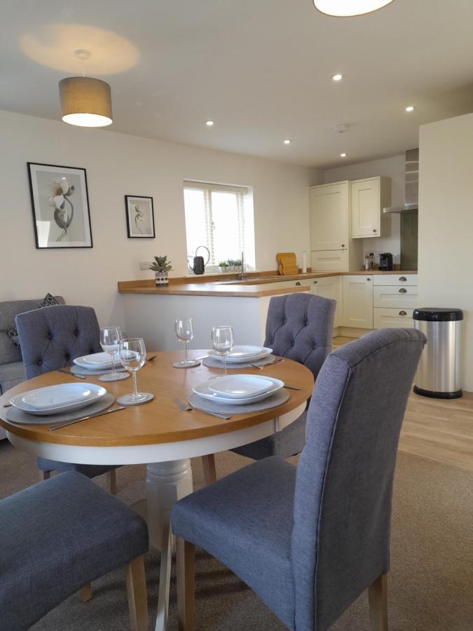 The Stables A Contractor Family 2 Bed Town House In Central Melton Mowbray Exterior photo