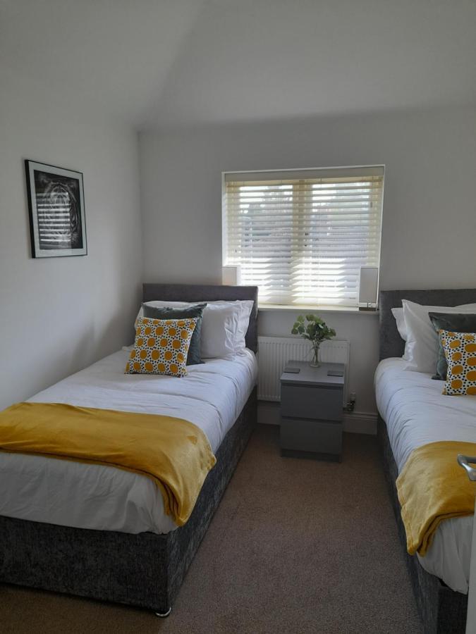 The Stables A Contractor Family 2 Bed Town House In Central Melton Mowbray Exterior photo